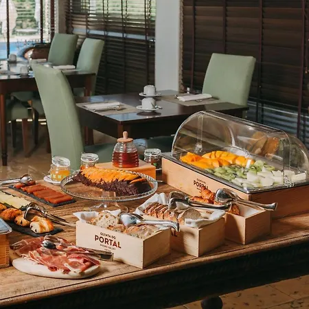 Casa Pipas / Quinta Do Portal Hotel Sabrosa