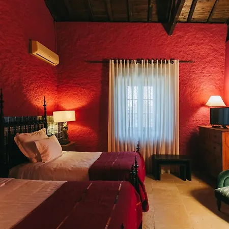 Casa Pipas / Quinta Do Portal Hotel